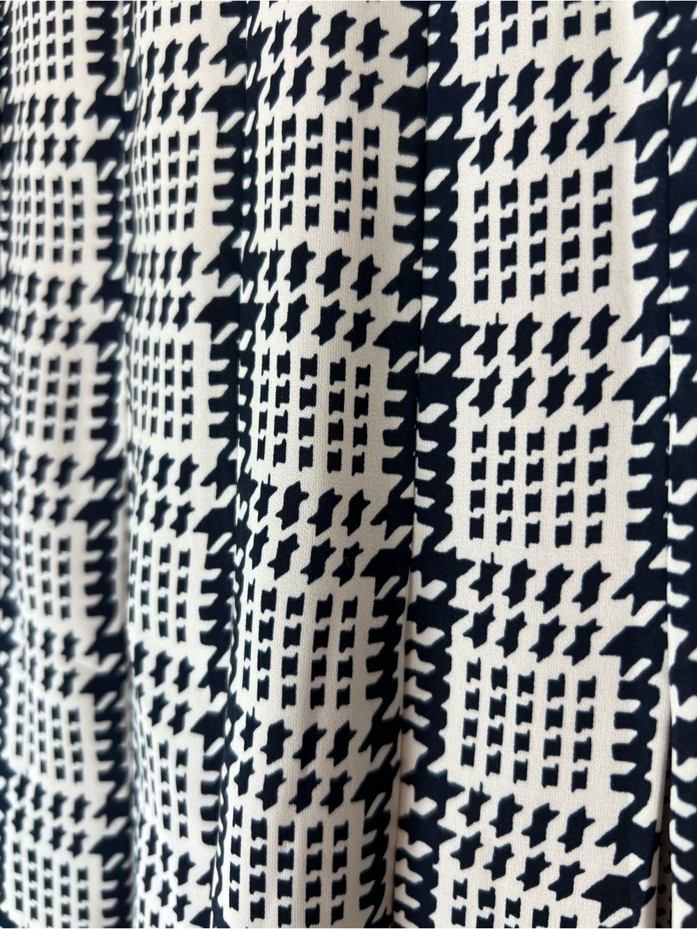 Zara Houndstooth Pleated Midi Skirt Maroon Inner Panels - Picture 5 of 9